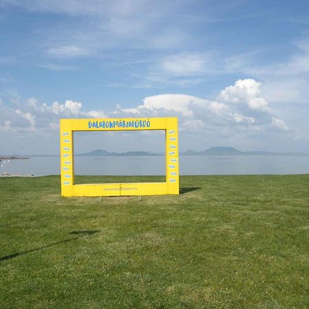 Holiday Homes In Balatonmariafuerdo 48114 Εξωτερικό φωτογραφία